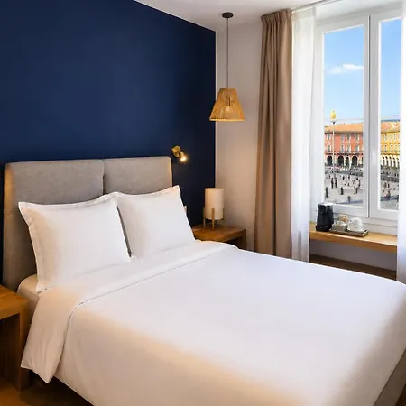 Hotel De La Mer-2